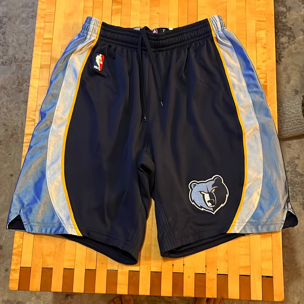 Large Navy blue Grizzlies basketball shorts - new, never worn